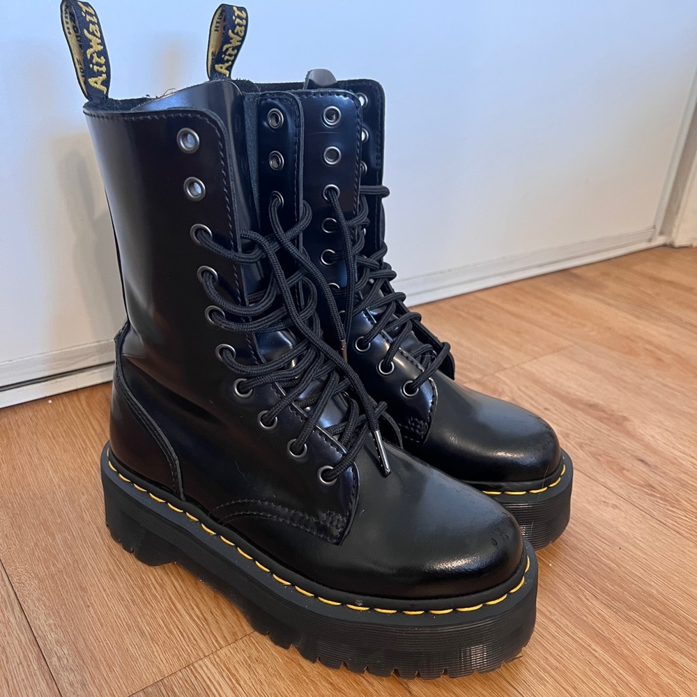 Dr.Martens black JADON HI 10eye boots